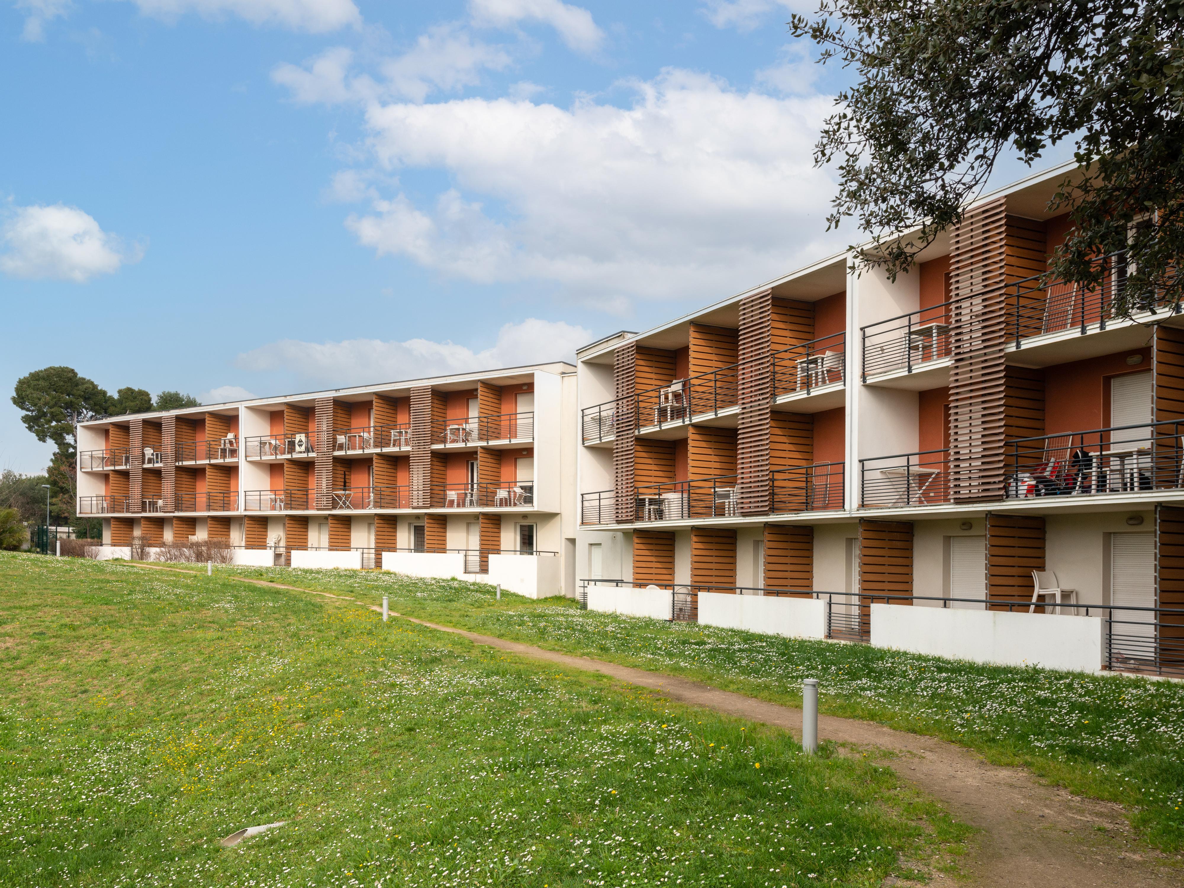 Aparthotel Vacancéole - Le Fonserane - Béziers Sud Extérieur photo